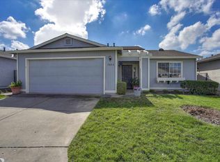 7404 Sunborough Ln, Sacramento, CA