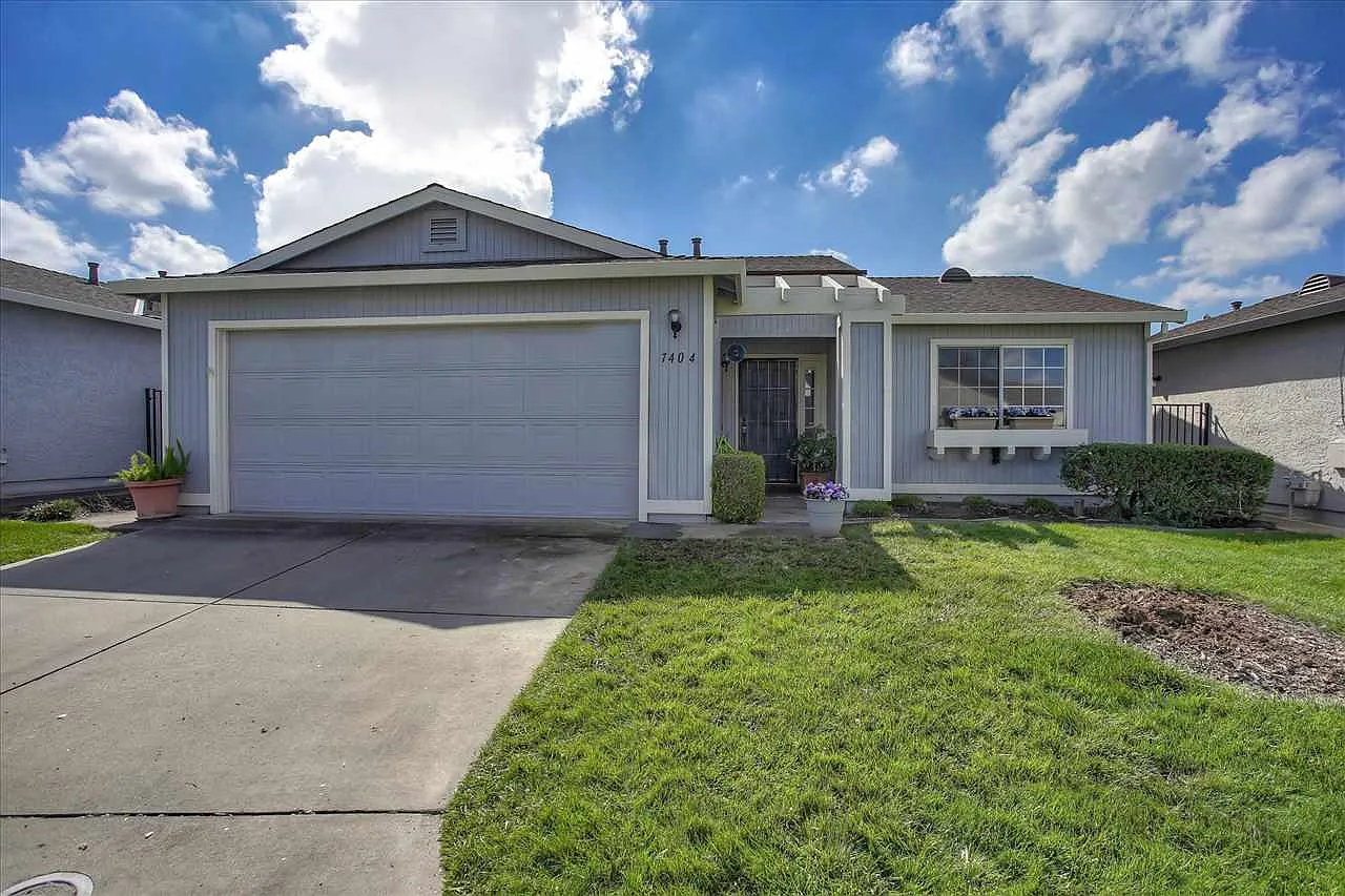 7404 Sunborough Ln photo 1