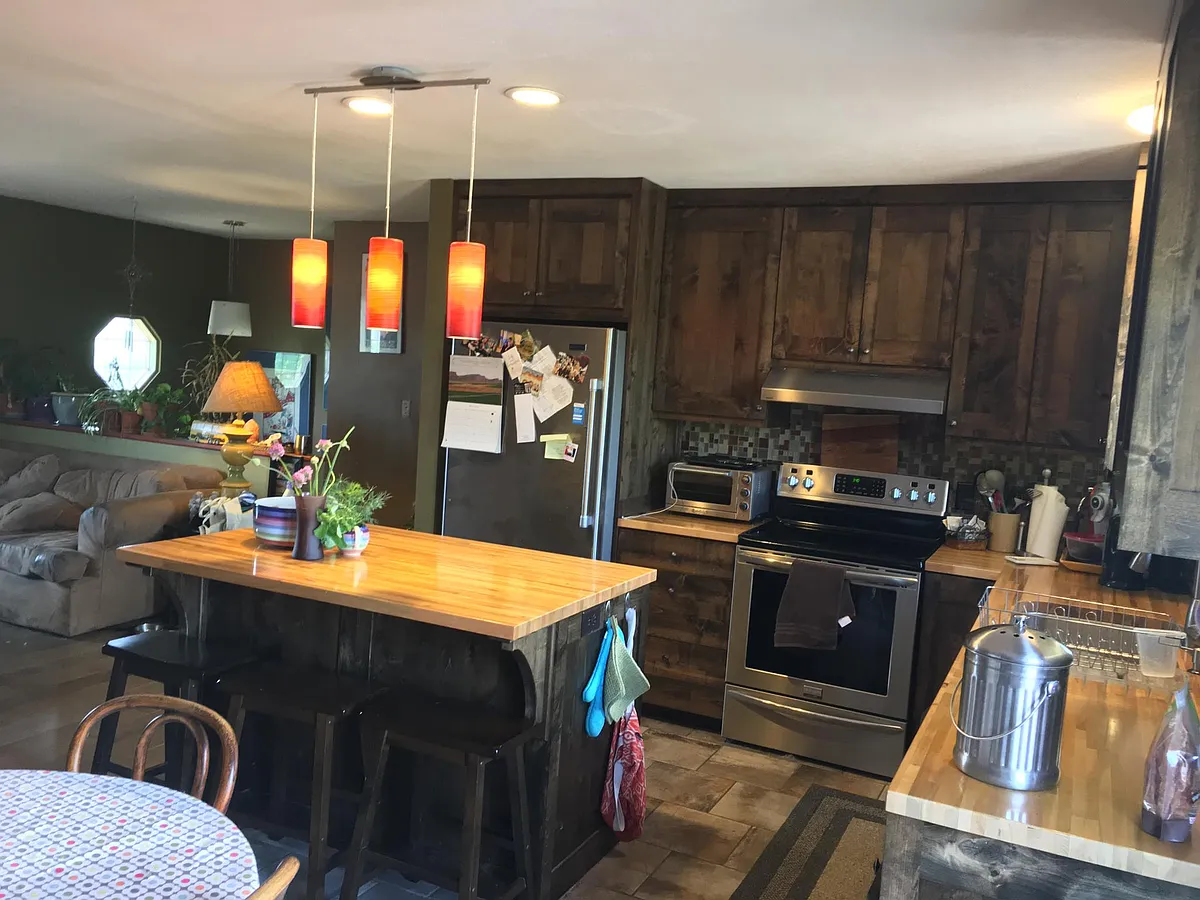 Building Photo - 3271 Juniper Dr
