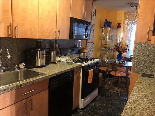 Sold by Korr Realty | media 20