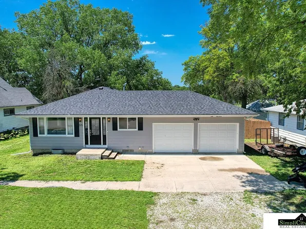 515 S 5th St, Eagle, NE 68347
