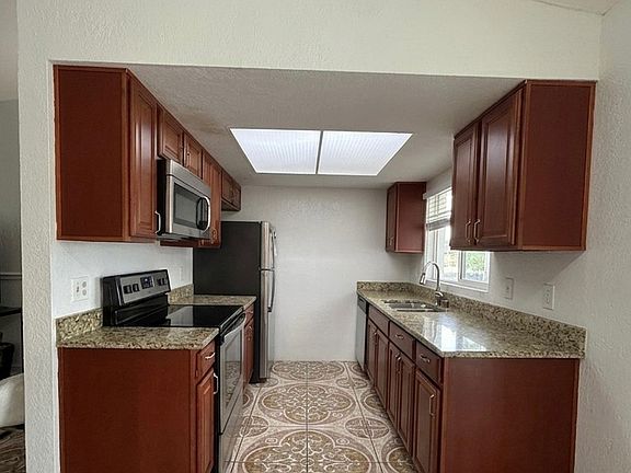 3rd image of 9325 Larette Dr