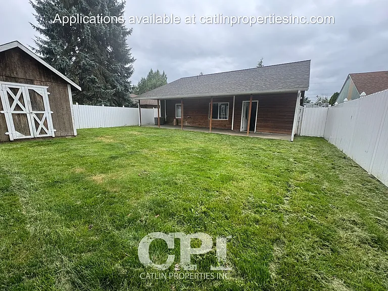 744 Woodard Ave NE — Photo 17