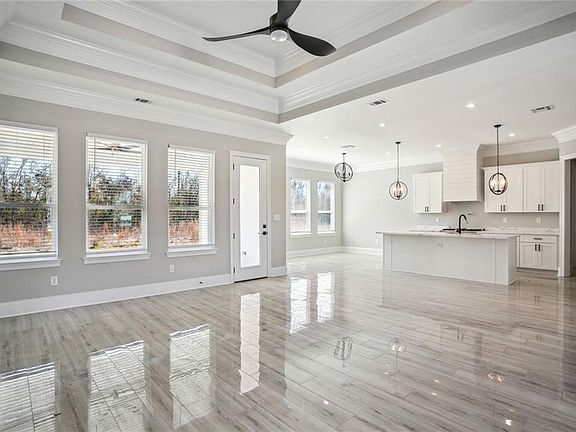 5th image of 267 River Place Dr