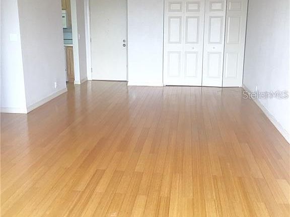 4th image of 255 Dolphin Pt APT 401