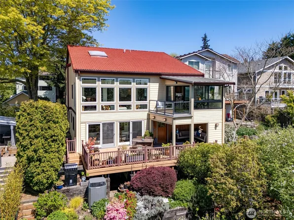 4215 SW Sullivan Street, Seattle, WA 98136