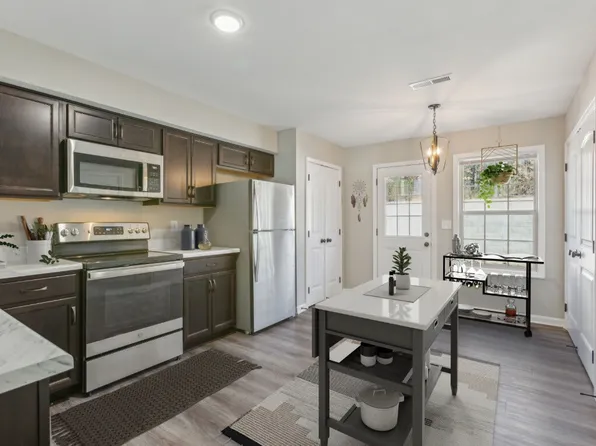 Center Pointe Townhomes