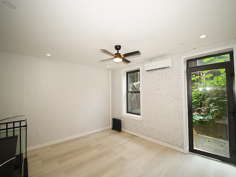 197 Stanton St #1D — Photo 2