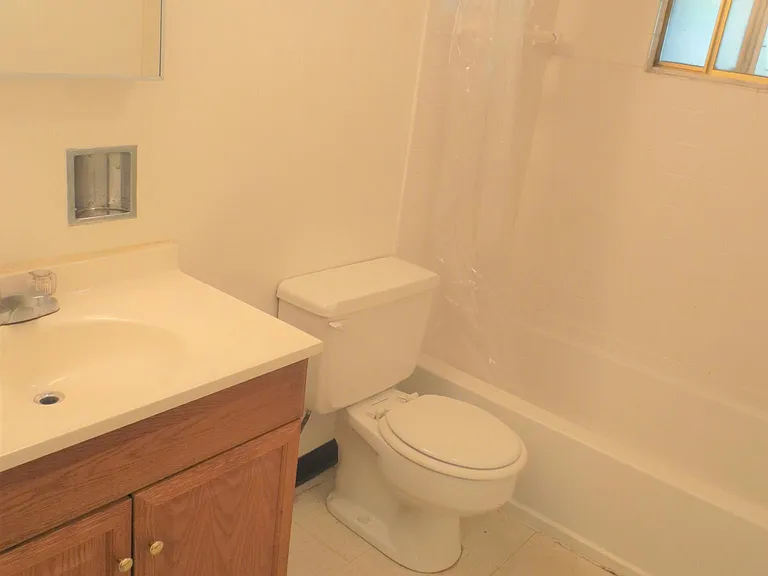 6350 Forward Ave #2 — Photo 9