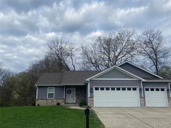 324 Jennifer Ct, Troy, IL 62294