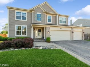 9352 Bristol Ln, Huntley, IL 60142