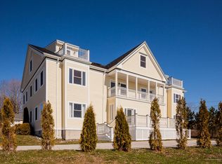 220 Camden St UNIT 4, Rockland, ME 04841