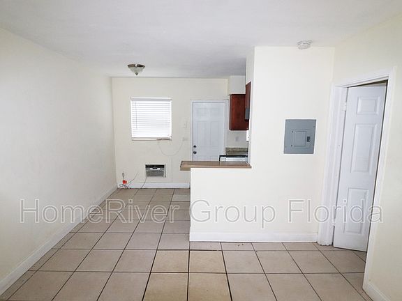4th image of 1270 NE 139th St APT 2