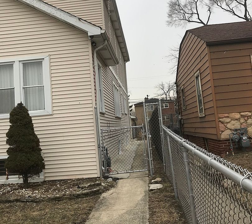 2nd image of 14831 Paulina St