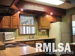 5th image of 706 N G St