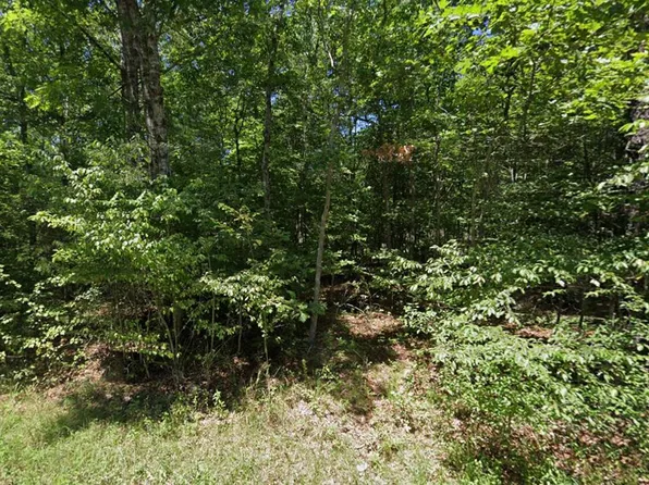 2025 Menasha Dr, Crossville, TN 38572