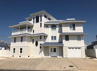 8 Merle Dr, Manahawkin, NJ 08050