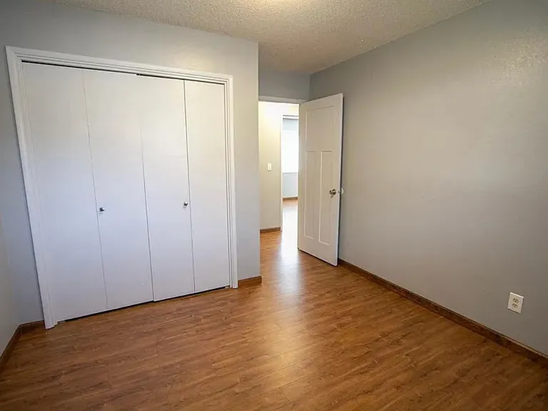 6716 Amber Ave — Photo 12
