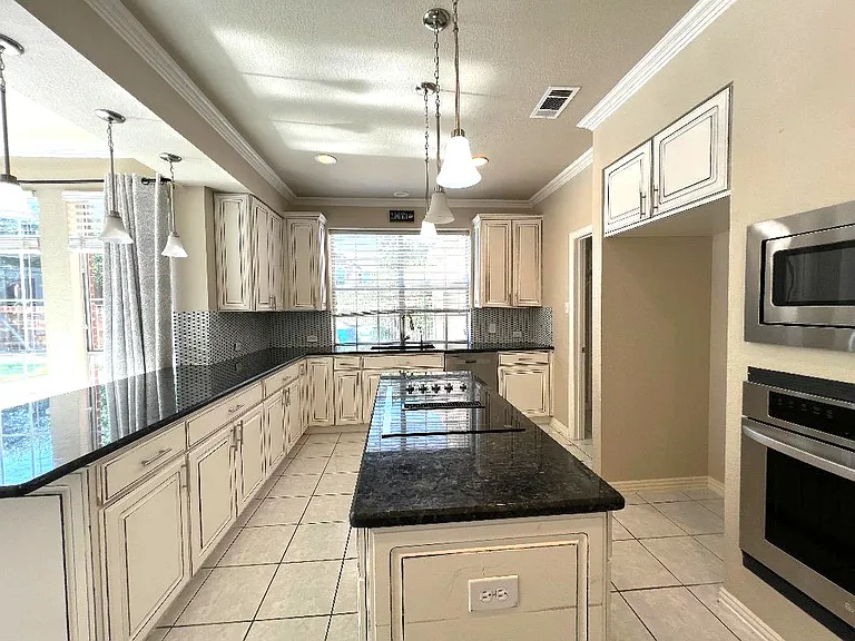 4133 Williams Ct — Photo 3