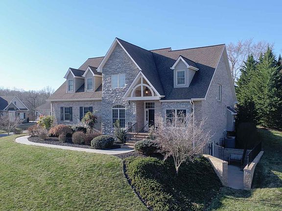 3rd image of 3241 Danbury Ct