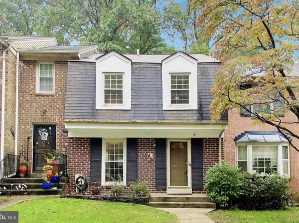 7344 Greentree Rd, Bethesda, MD 20817
