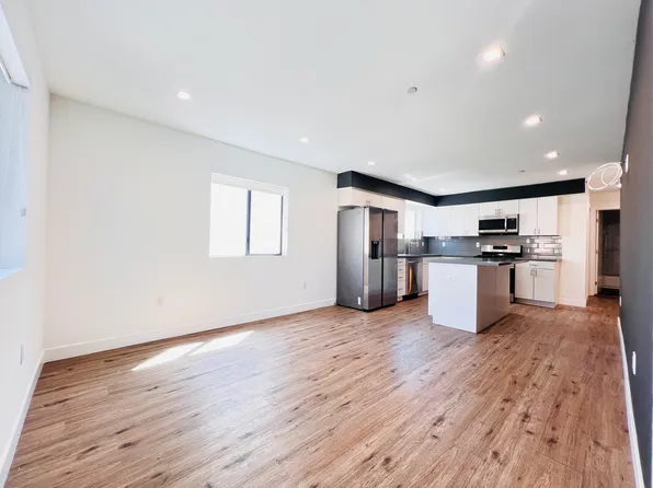 4572 Oakwood Ave, Los Angeles, CA 90004