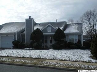 1035 Thornbury Ln #B, Manchester Township, NJ