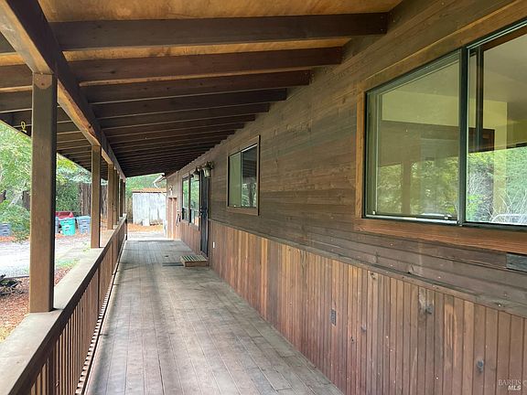 4th image of 14875 Atkins Way