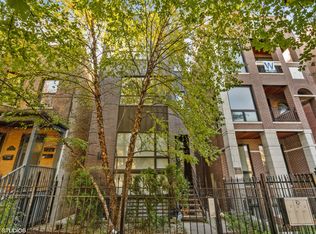 1131 W Addison St #1, Chicago, IL 60613