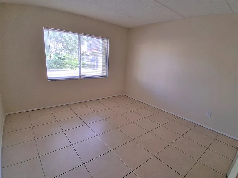 3206 W Azeele St #130 — Photo 10