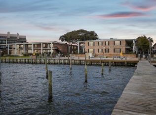 3535 Nasa Road 1 #20, Seabrook, TX 77586