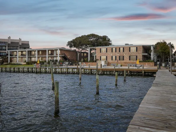 3535 Nasa Road 1 #20, Seabrook, TX 77586