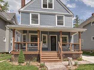 1253 Saint Charles Ave, Lakewood, OH