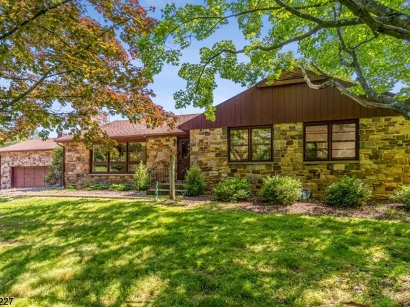 2 Timberwick Dr, Raritan Twp., NJ 08822