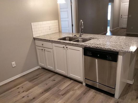 5th image of 8707 NE 10th St
