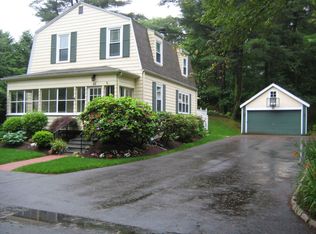 44 Pinewood Rd, Wellesley, MA 02482