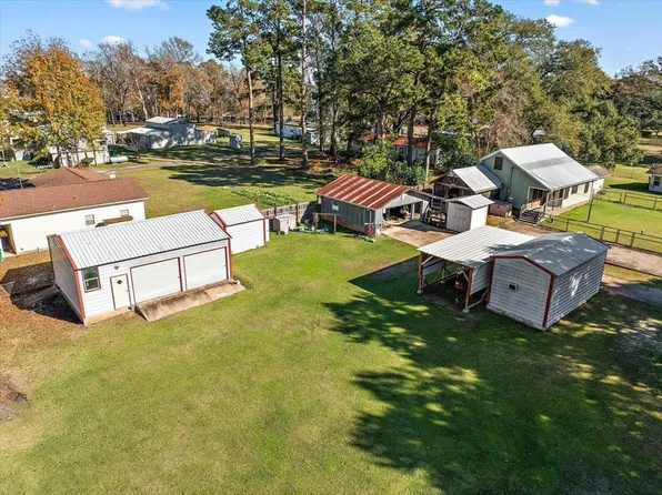 195 Gail St, Huntington, TX 75949