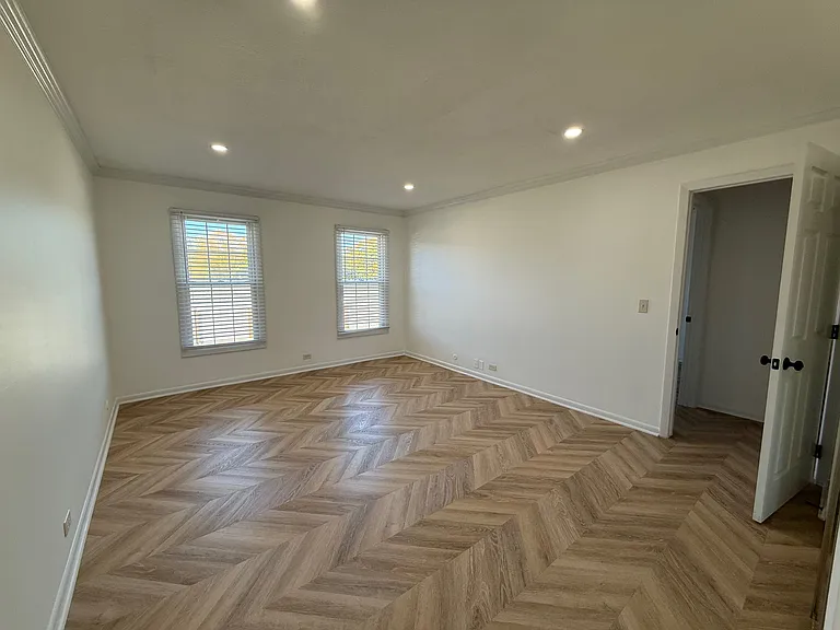 560 Shorely Dr #2 — Photo 6