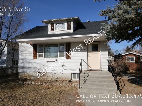 636 N Day St