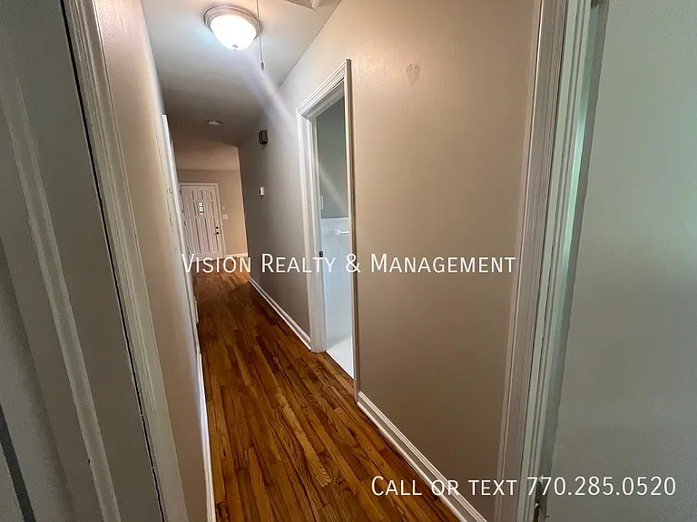 1148 Center St SW — Photo 29