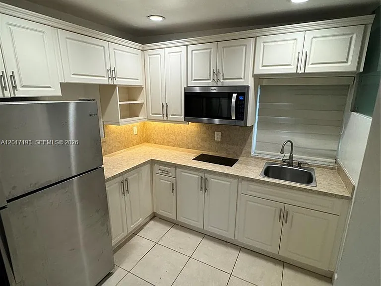 235 SW 64th Ave #2B — Photo 10