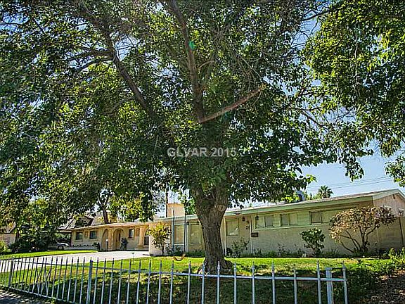 3rd image of 913 Indian Ln