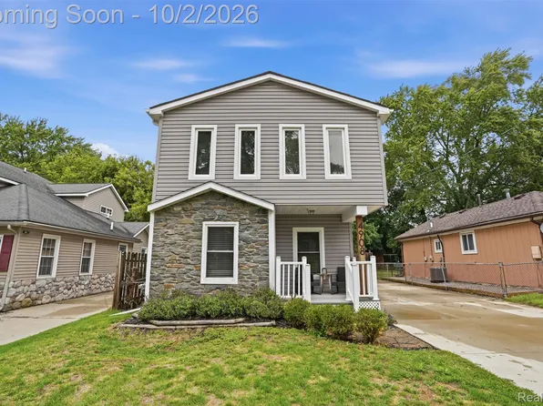 4908 Lakeview Ave, West Bloomfield, MI 48324