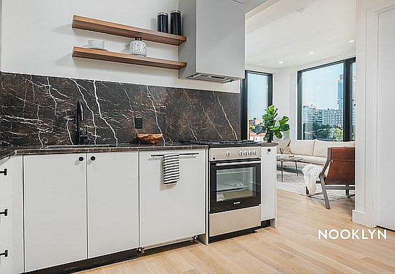 4th image of 250 Gold St #908