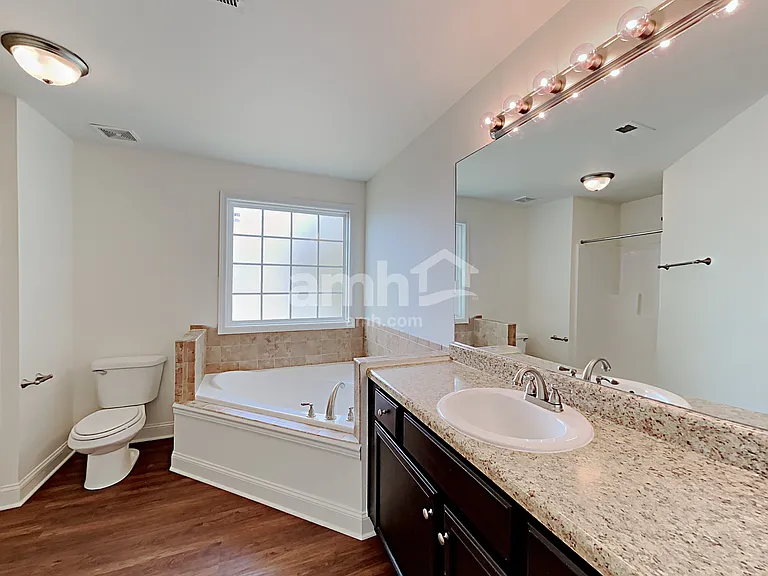1706 Antebellum Dr — Photo 12