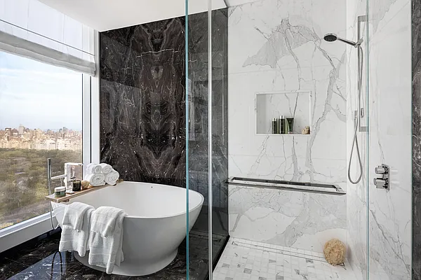 Sold by Extell Marketing Group | media 39