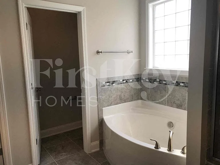 84 Waterpine Dr — Photo 15