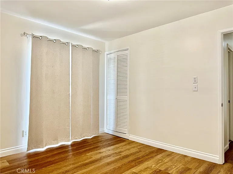 1906 W Kenoak Dr — Photo 19