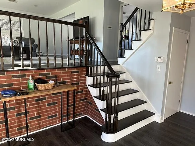 4 bed, 1858 sqft, $2,700 — Photo 2