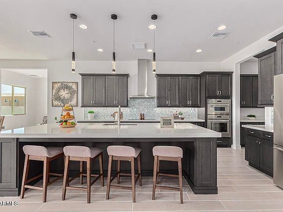 3rd image of 9429 W EL CORTEZ Place